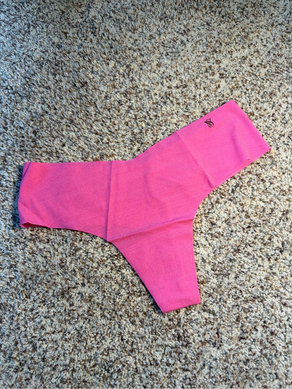 Victoria's Secret Hot Pink Seamless Thong size S NWT